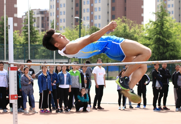 跳高_0207 - 副本.JPG