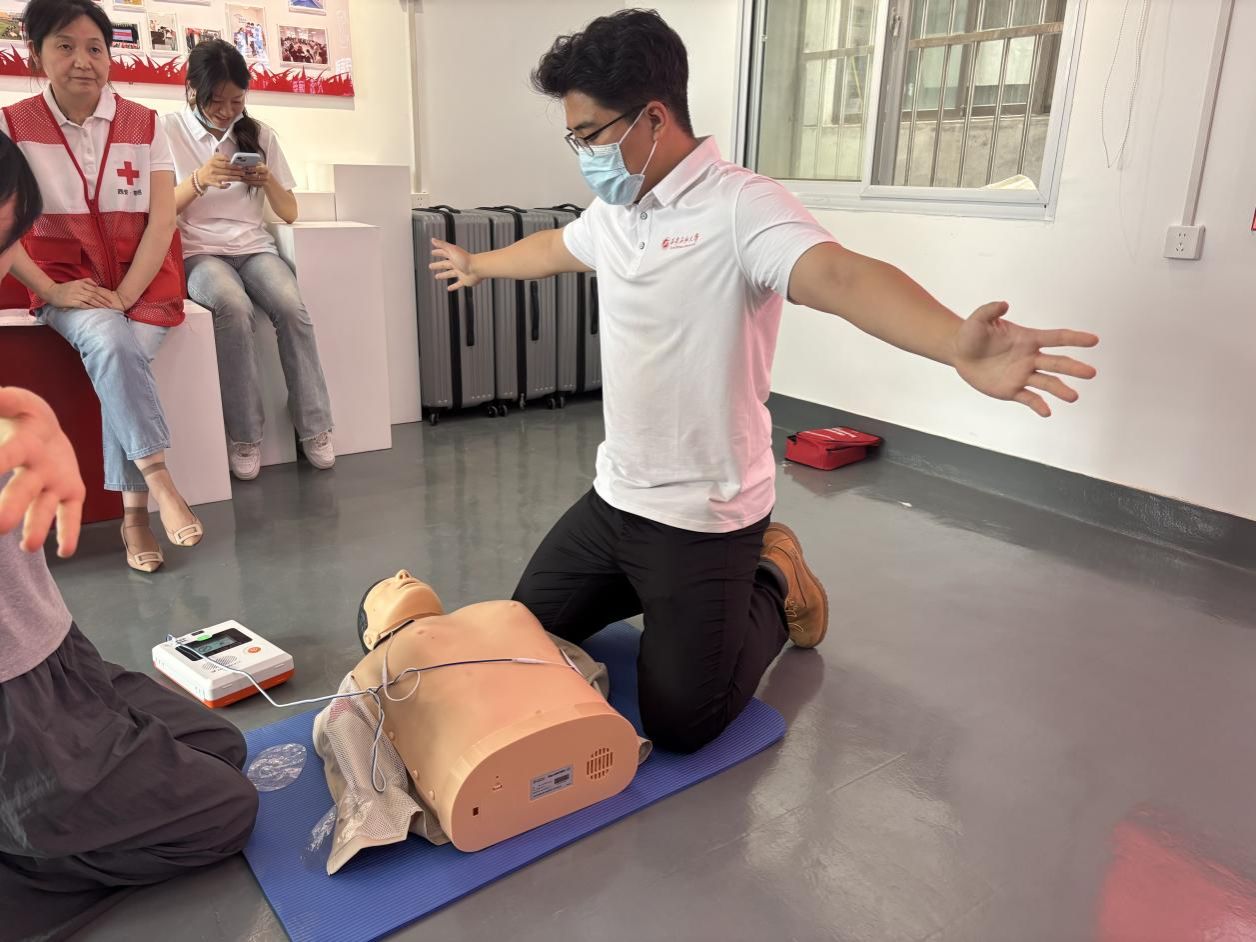 3d541c085a4a95eeceae0887846438e